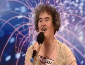 vidéo de Susan Boyle, nouvelle chanteuse d'angleterre découverte à "Britain got talent"